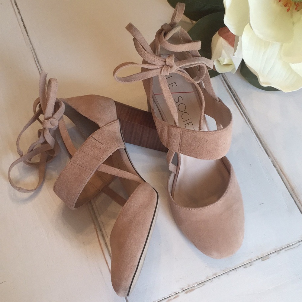 Sole Society "isabeli " pump
